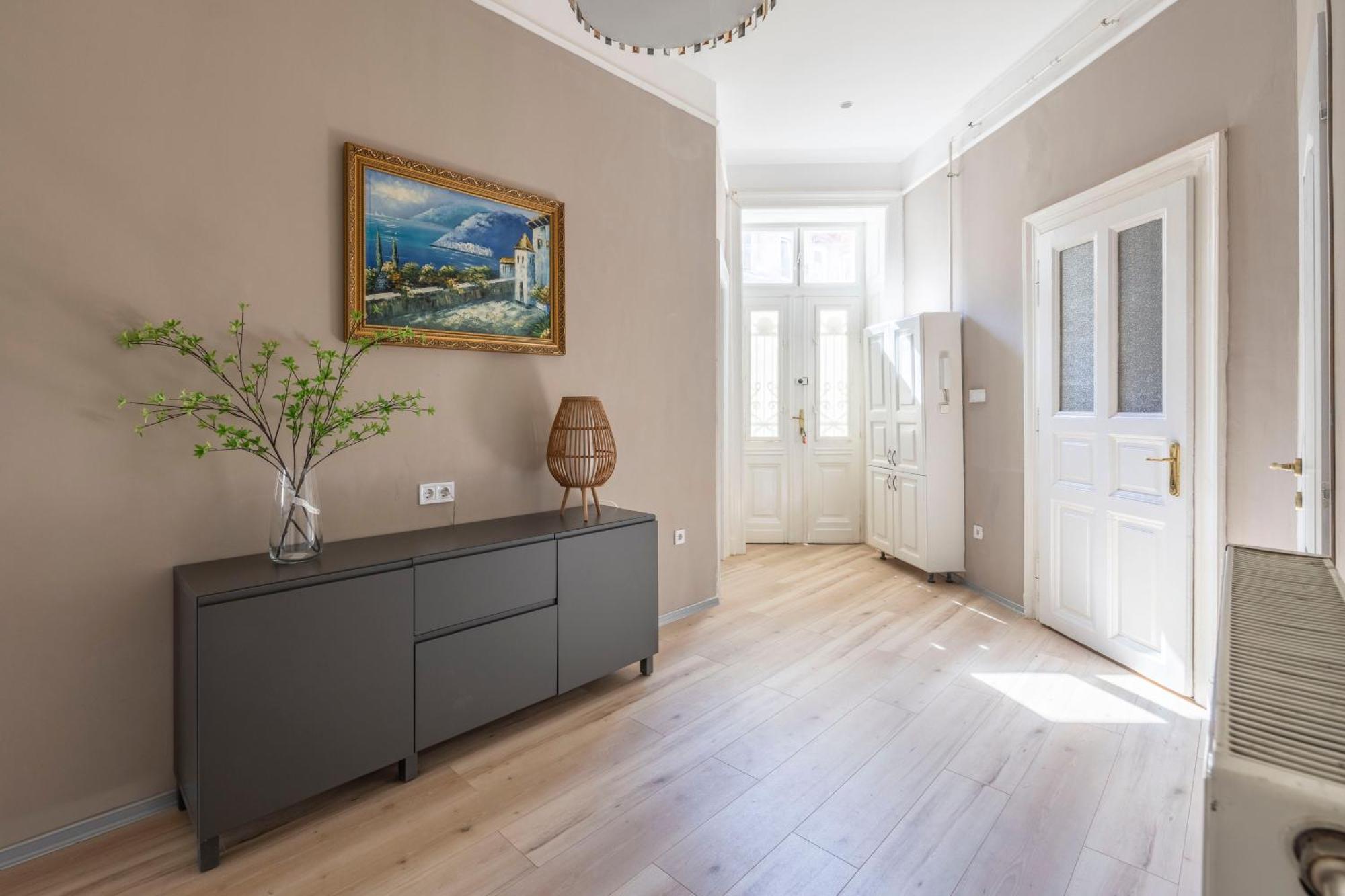 Charming Central Dream Home & Retreat By Prestige Homes Budapest Luaran gambar